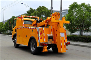 延吉新村高速路拖车费